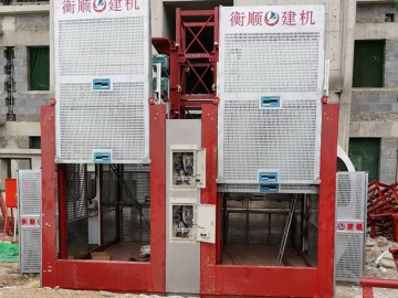SC200/200施工電梯