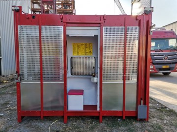 SC200/200施工電梯